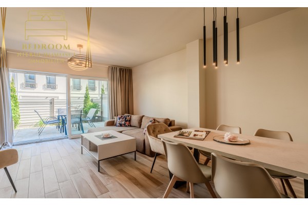 gryficki, Rewal, Warszawska, Apartament z ogr&oacute;dkiem 3 piętrowy przy plaży w Rewalu nad morzem
