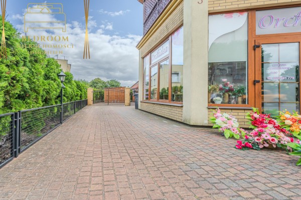 Świnoujście, Karsiborska, Duży dom z potencjałem inwestycyjnym + restauracja i kwiaciarnia