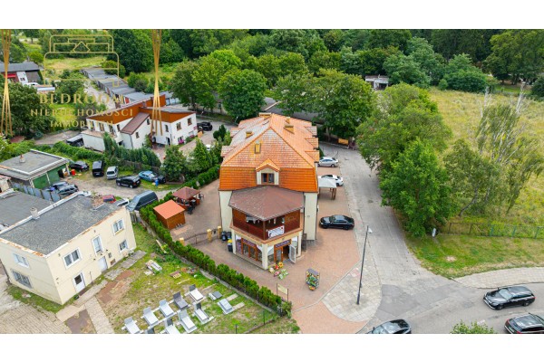 Świnoujście, Karsiborska, Duży dom z potencjałem inwestycyjnym + restauracja i kwiaciarnia
