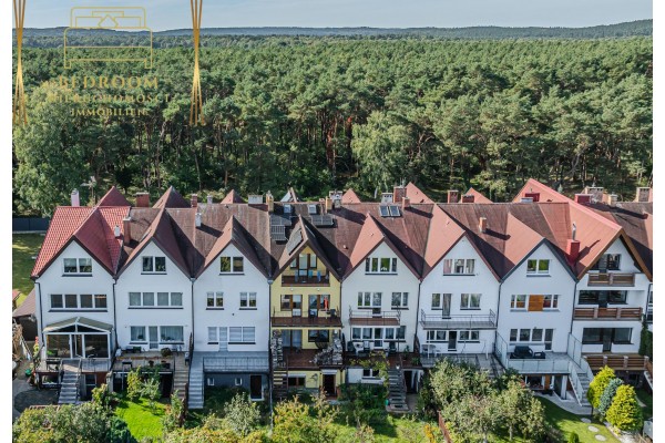 Świnoujście, Gdańska, Dwupiętrowy dom szeregowy przy lesie z garażem dla rodziny + ogr&oacute;d